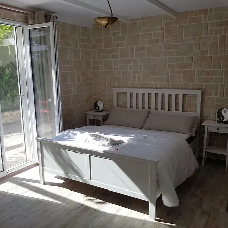 빌라 La Milouyette *
